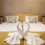 Otel Port *